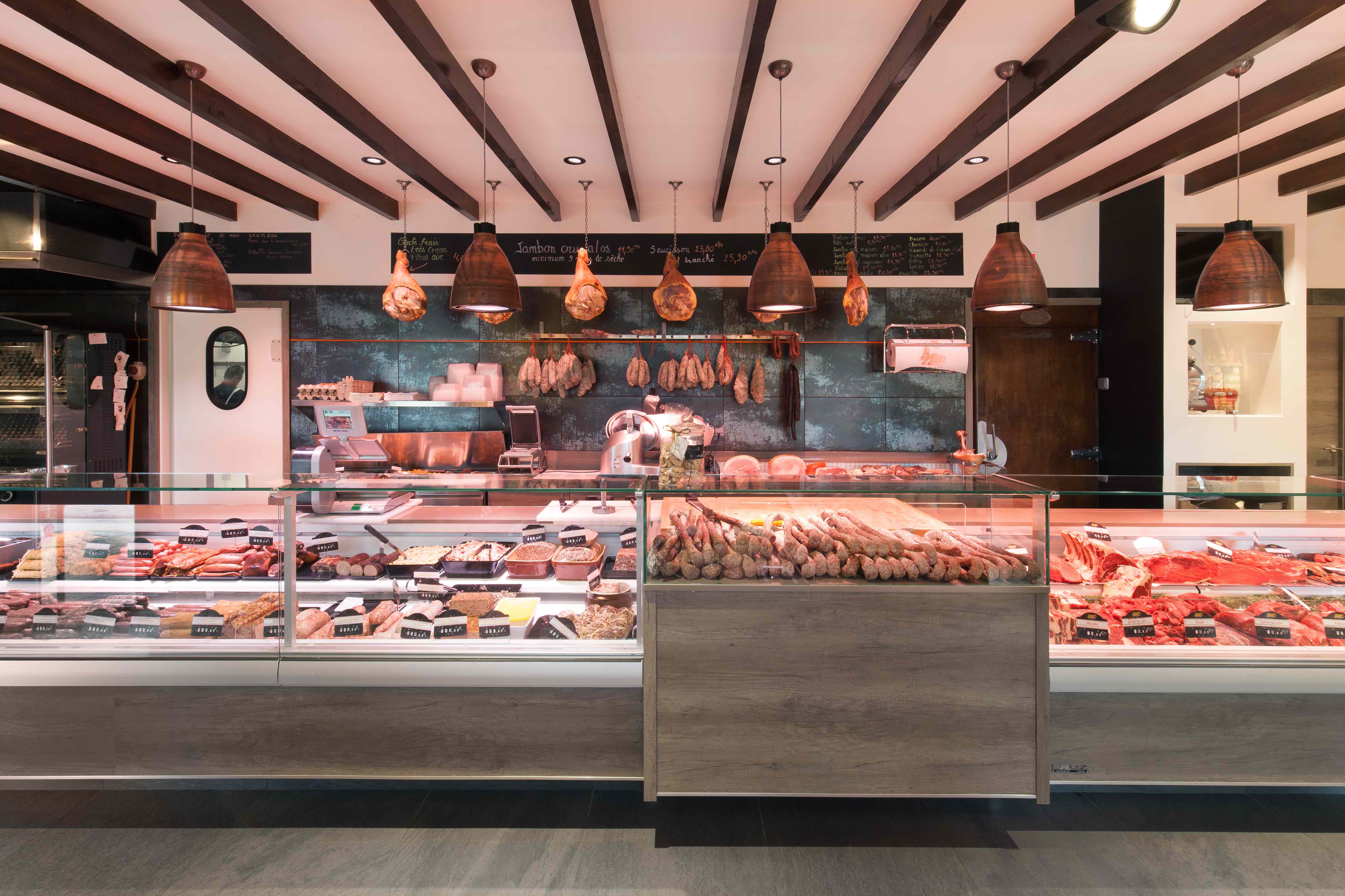Charolais des Alpes 6 by nakide agencement d’un magasin - agencement boucherie - design boucherie - vitrine frigorifique boucherie