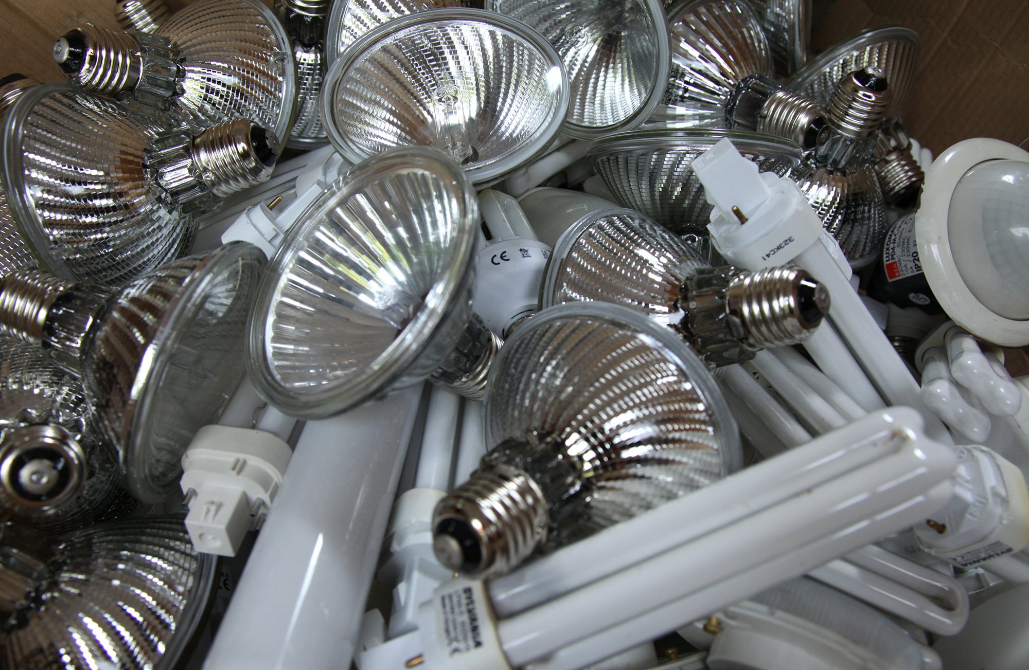 C'est la fin des ampoules halogènes nakide